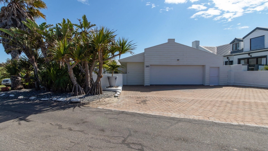 4 Bedroom Property for Sale in Grotto Bay Western Cape